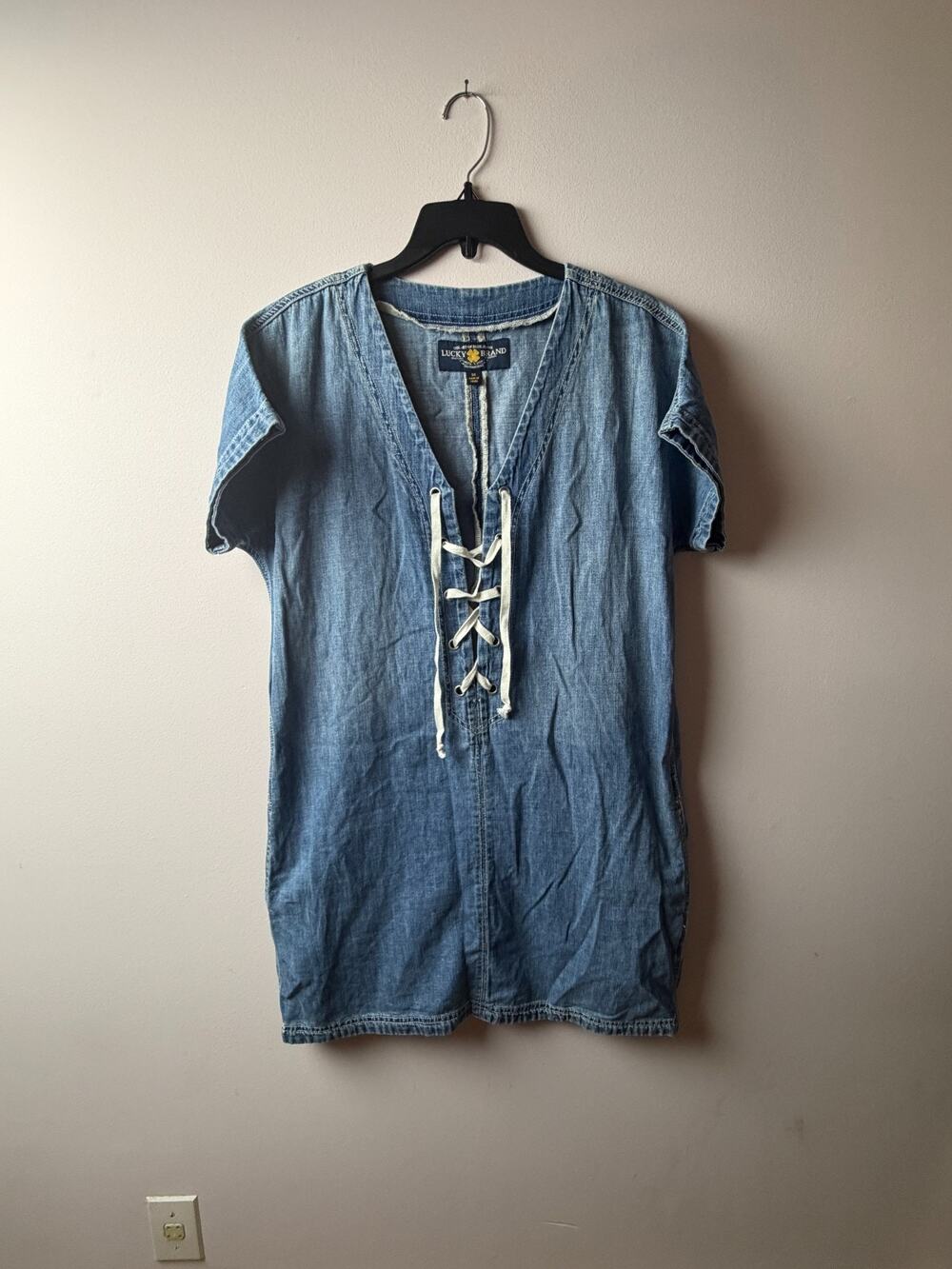 Lucky Brand Denim Chambray Lace Up Tunic Top Women’s Medium Blue Short Sleeve